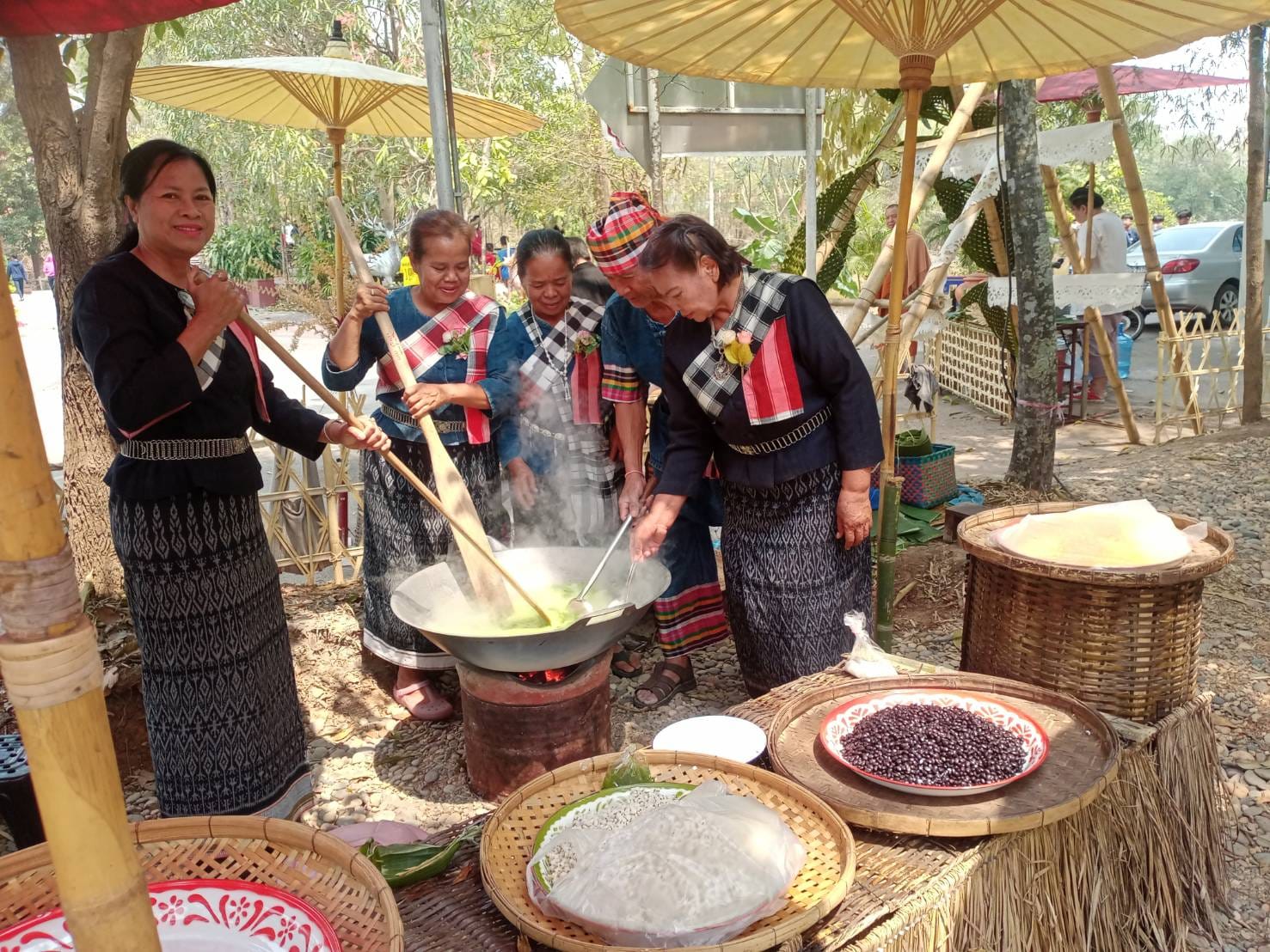 thai puen 10