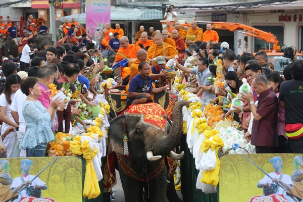 candle festival 03