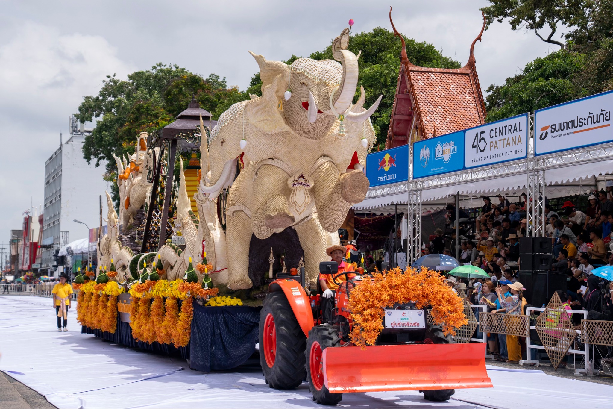 candle festival 2568 2