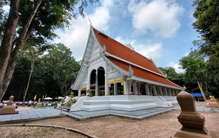 new ubosod wat pa inter 02