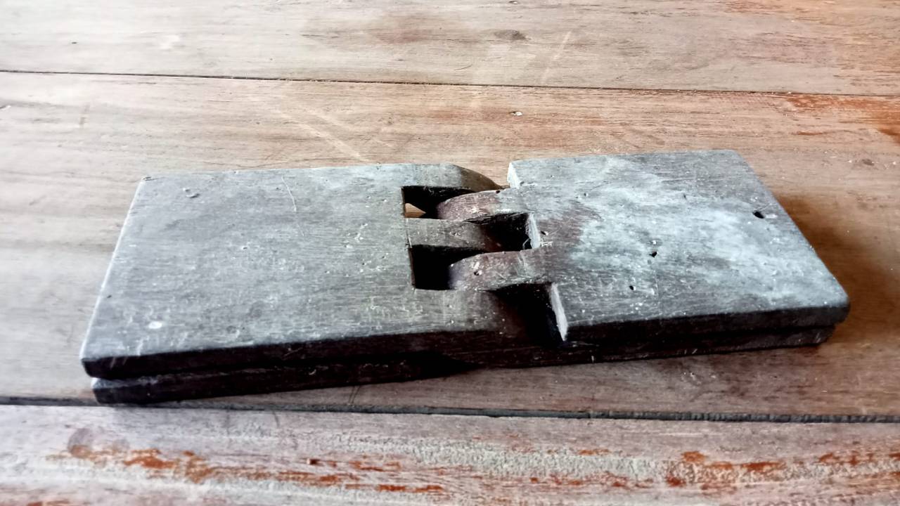 wood pillow 2